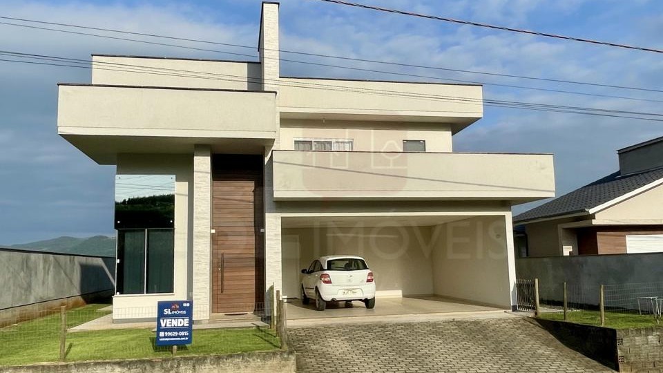 Casa no bairro Laranjeiras em São Ludgero 